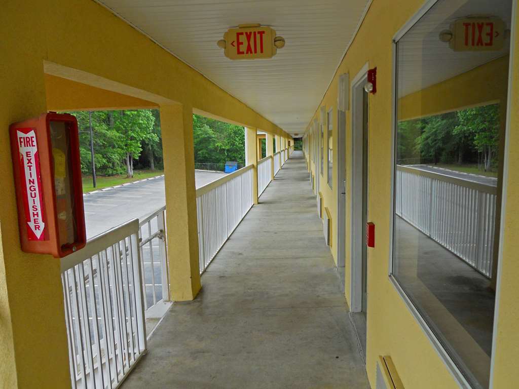 Red Roof Inn Valdosta - University Eksteriør billede